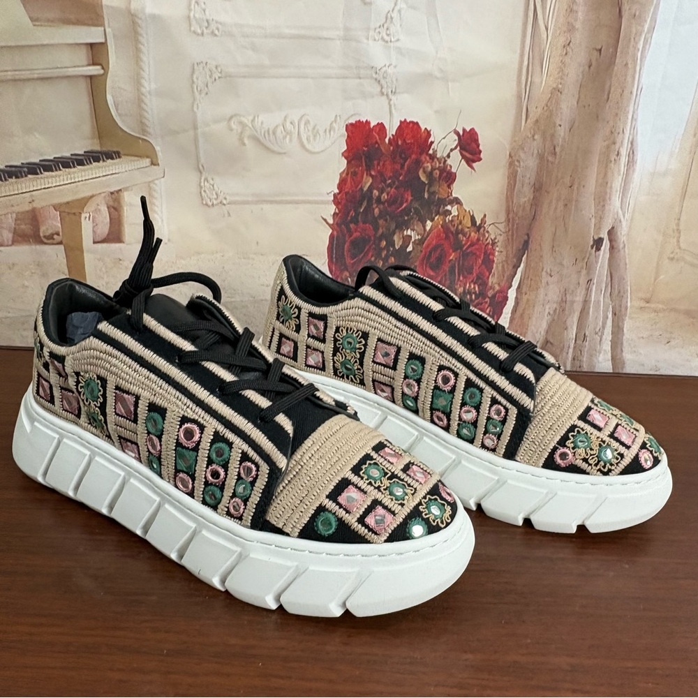 SOLD NEW Free People Catch me if You Can Sneakers - Picture 2 of 10